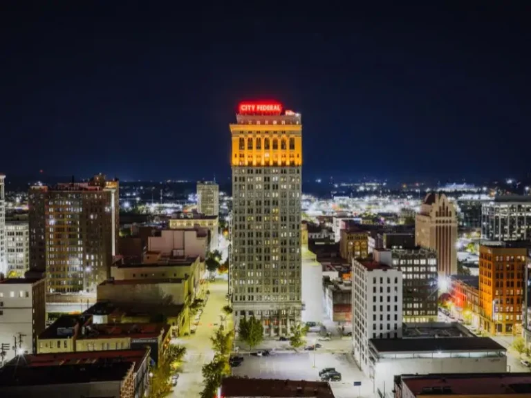 Pet Friendly Hotels in Birmingham AL: Downtown & Red Mountain Access